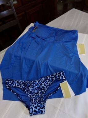 NWT Michael Michael Kors 2Pc 464 Solid Tide Blue Top + 464 Leopard TB Bottom SzM